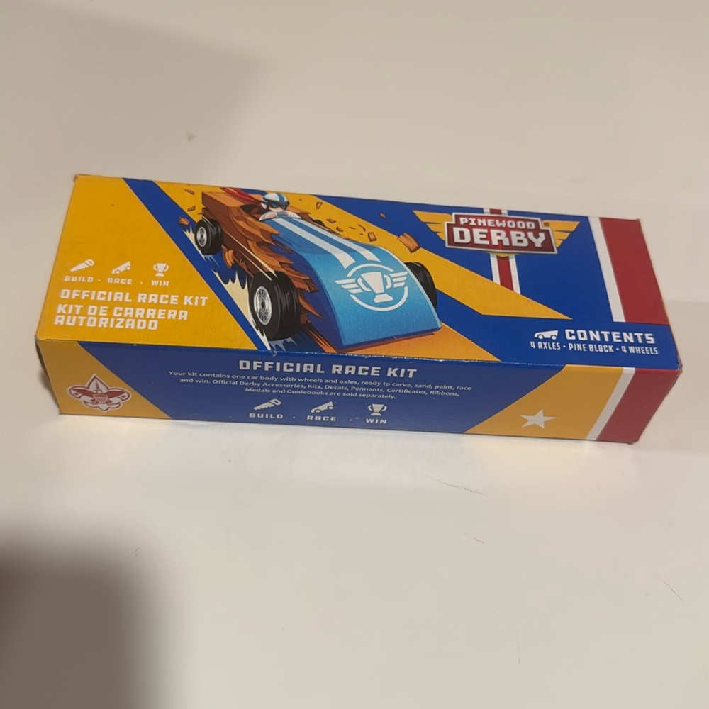 Pine wood derby car‎ NEW